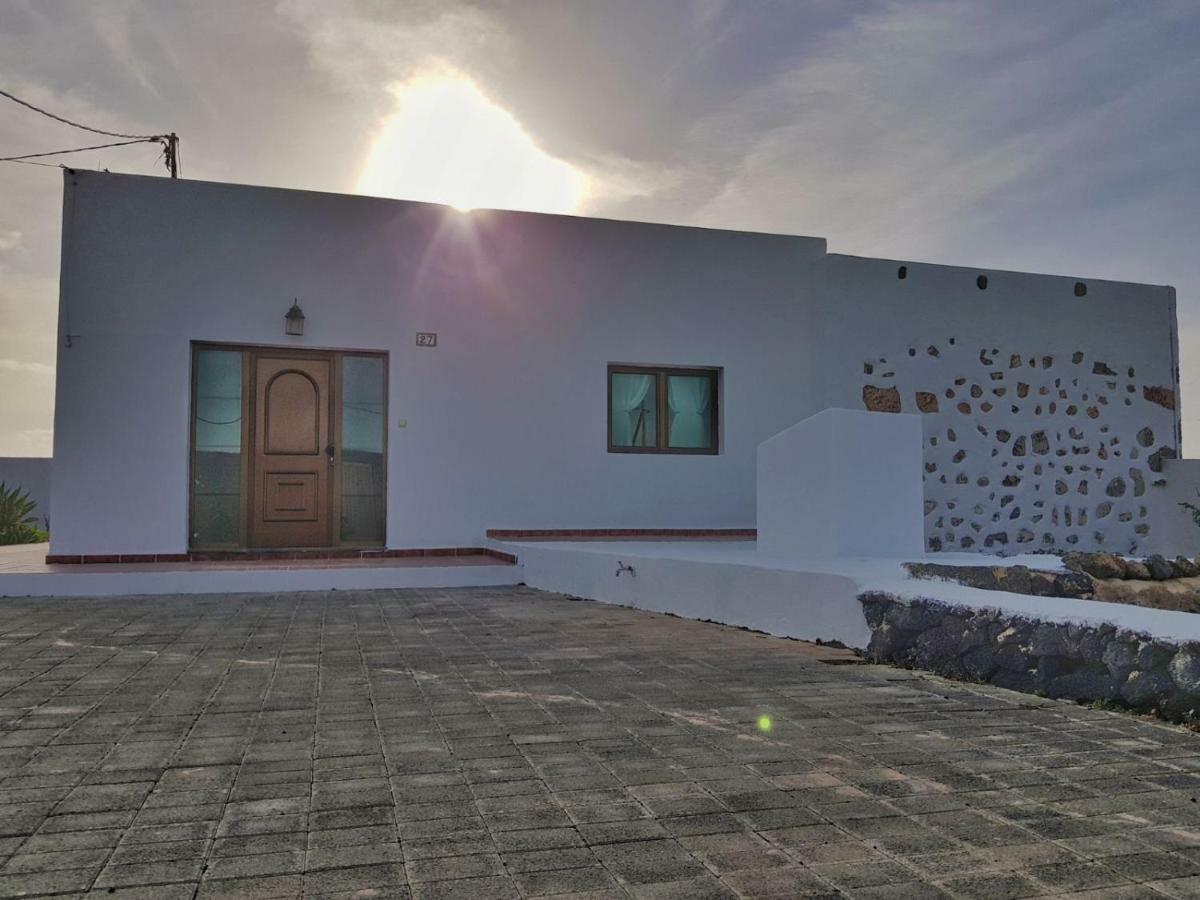 Casa El Gallo Teguise (Lanzarote) Exterior foto