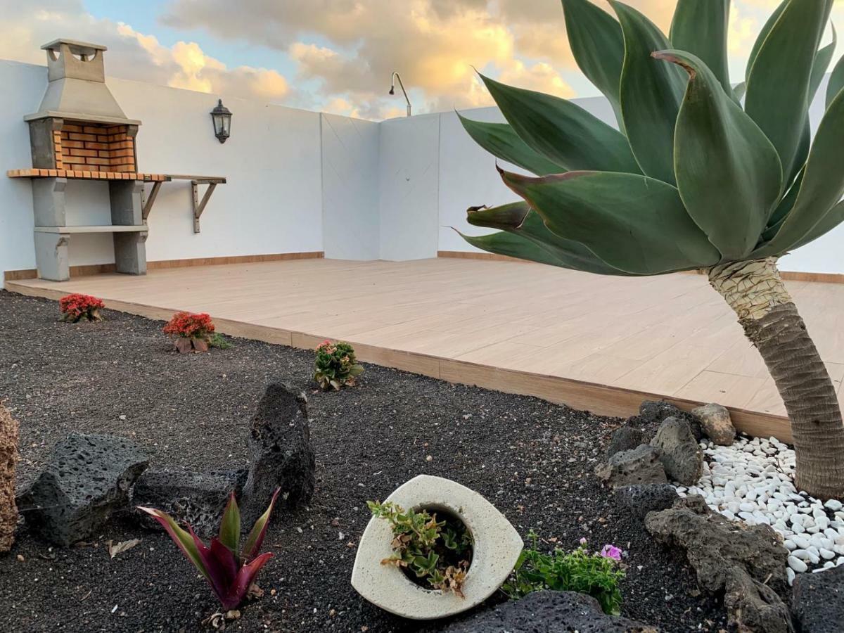 Casa El Gallo Teguise (Lanzarote) Exterior foto