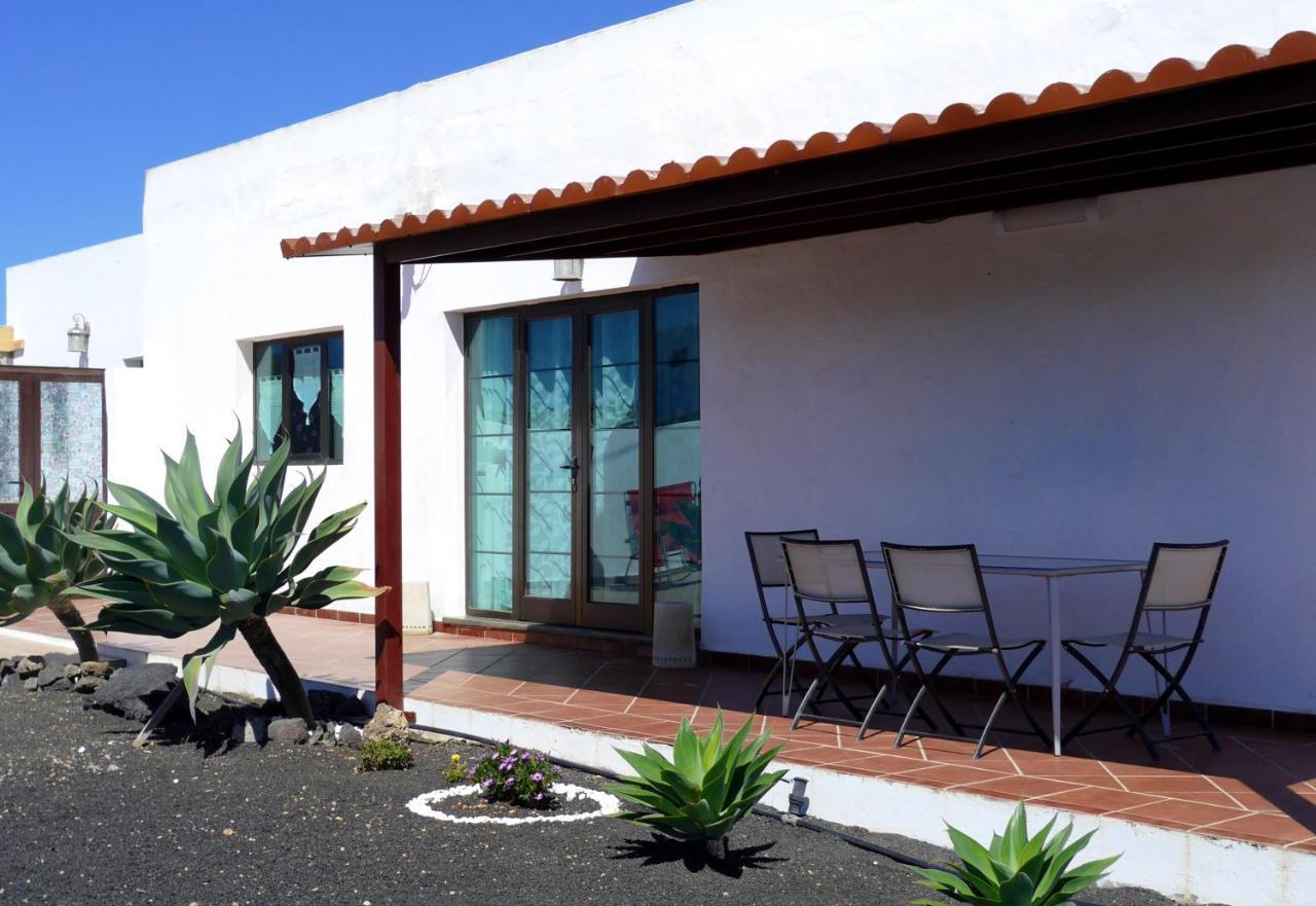 Casa El Gallo Teguise (Lanzarote) Exterior foto